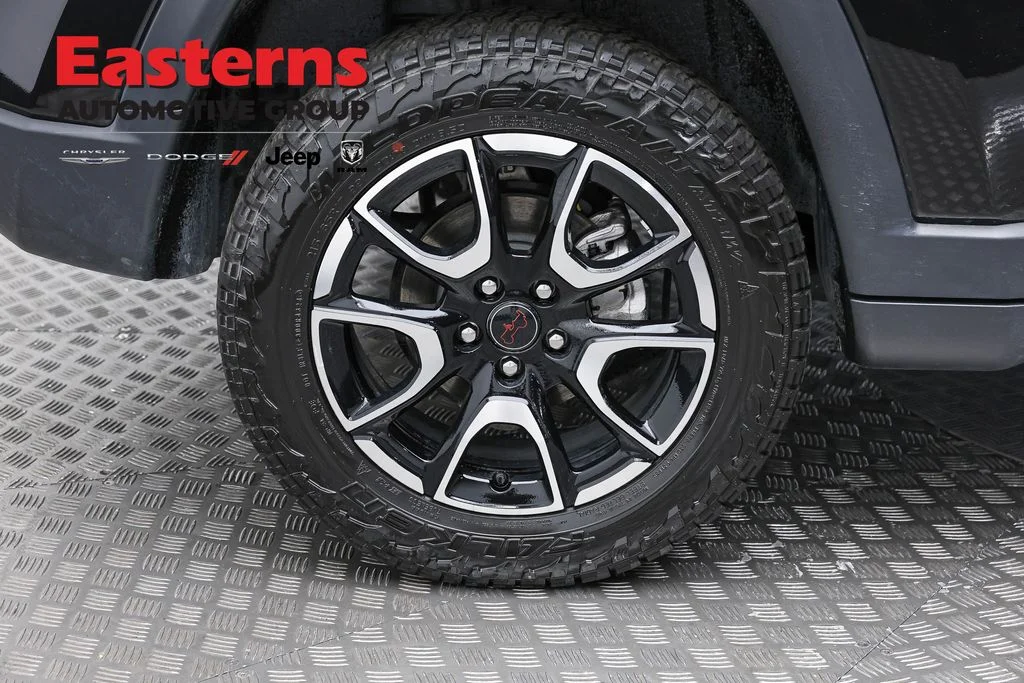 Certified Used 2025 Black Jeep Trailhawk image 29