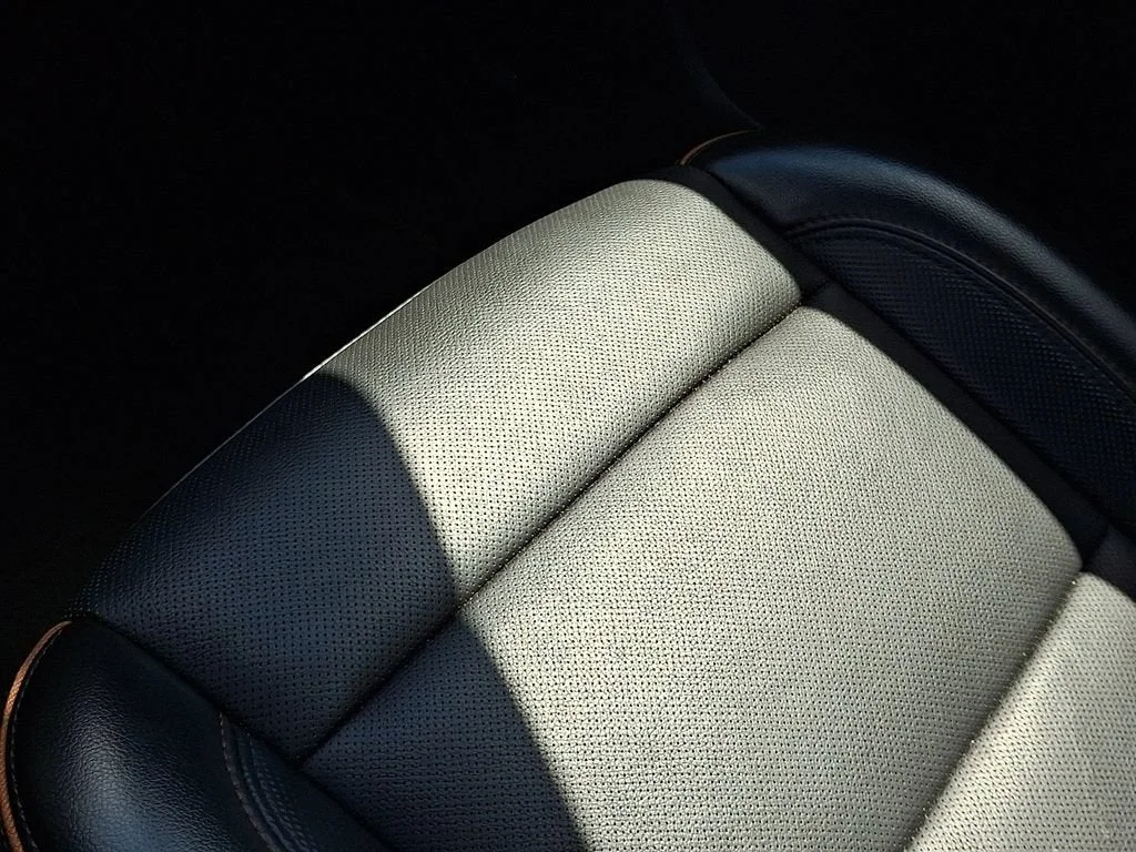 Used 2023 Ebony Twilight Metallic GMC AT4 image 62