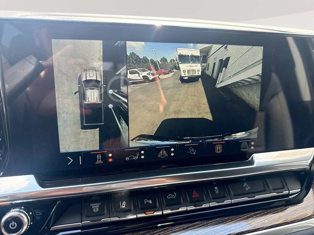 New 2026 Summit White GMC SLE image 15