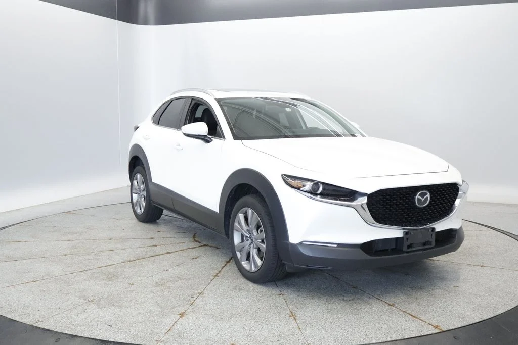 Certified Used 2022 White Mazda 2.5 S Preferred Package image 10