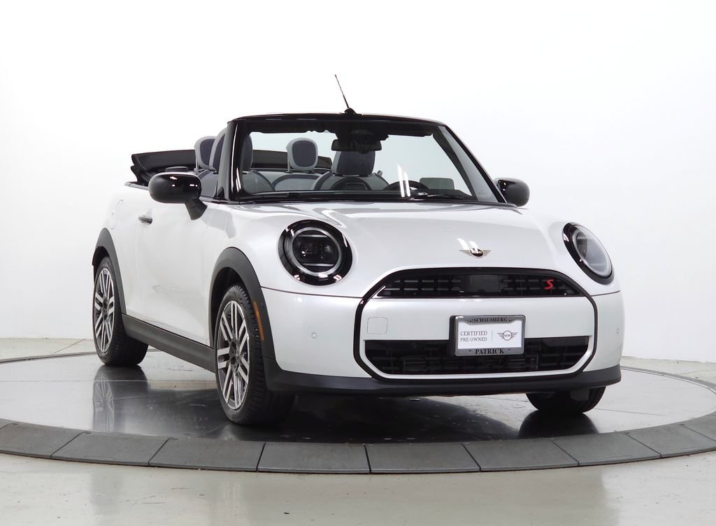 2026 MINI Convertible Cooper S Signature's photo