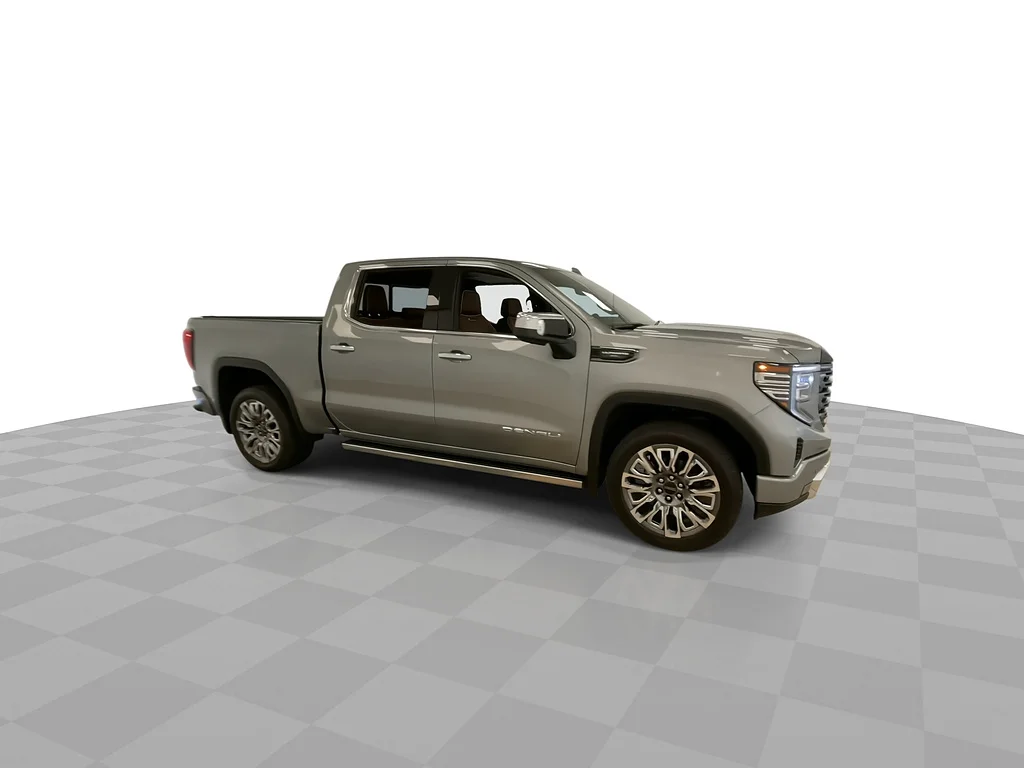 Used 2025 Sterling Metallic GMC Denali Ultimate image 3
