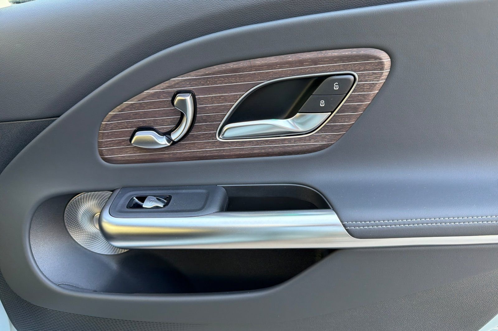 New 2027 Liquid Crystal Green Mercedes-Benz CLA 220 image 33