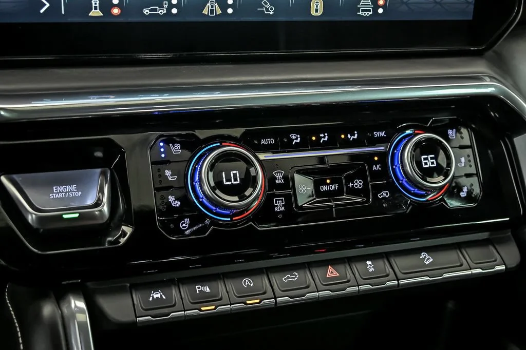 Used 2025 Sterling Metallic GMC Denali Ultimate image 24