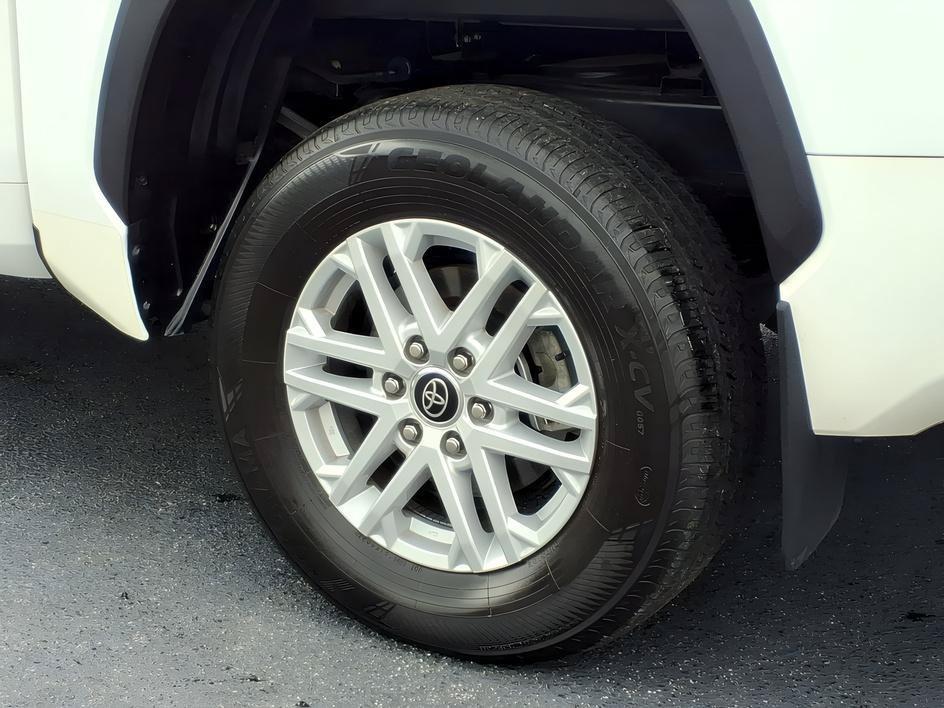Used 2023 Ice Cap Toyota SR5 image 3