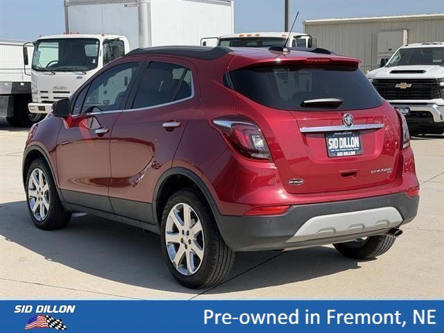 Used 2020 Winterberry Red Metallic Buick Essence image 6