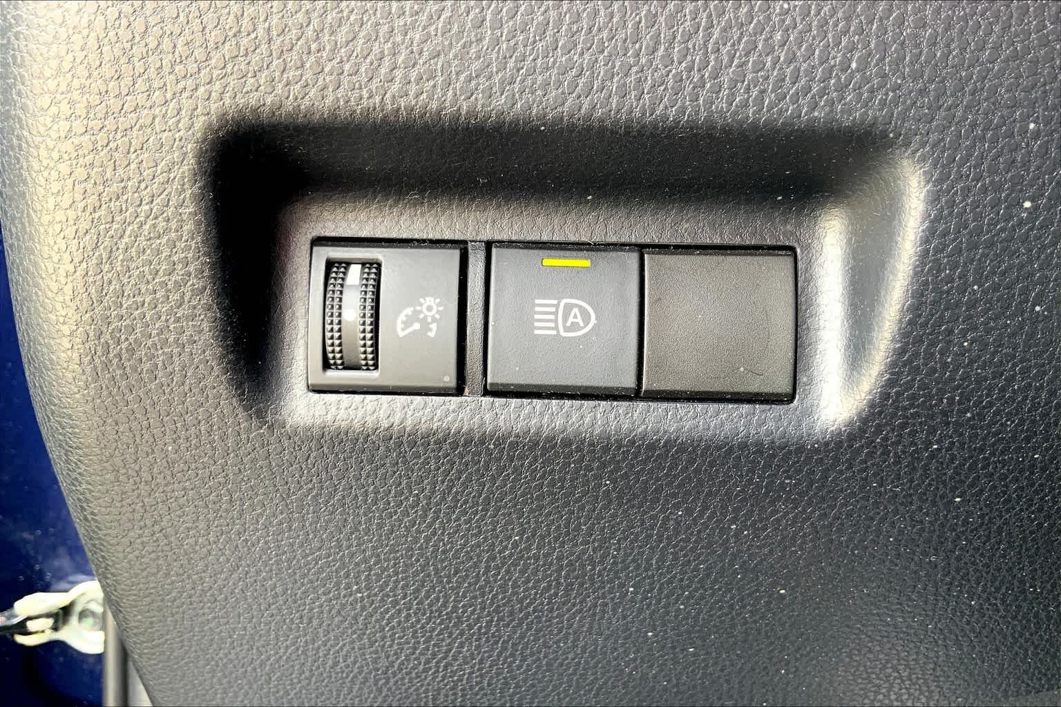 Used 2020 Blueprint Toyota XLE image 32