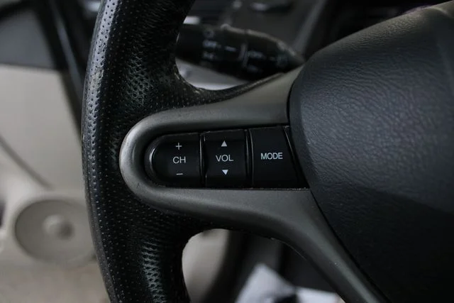 Used 2010 Gray Honda Hybrid image 5