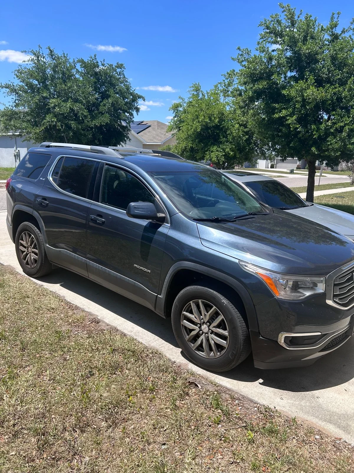 2019 GMC Acadia SLE-2