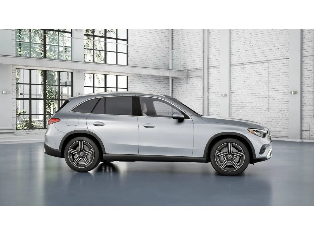 New 2027 Silver Mercedes-Benz GLC 300 image 46