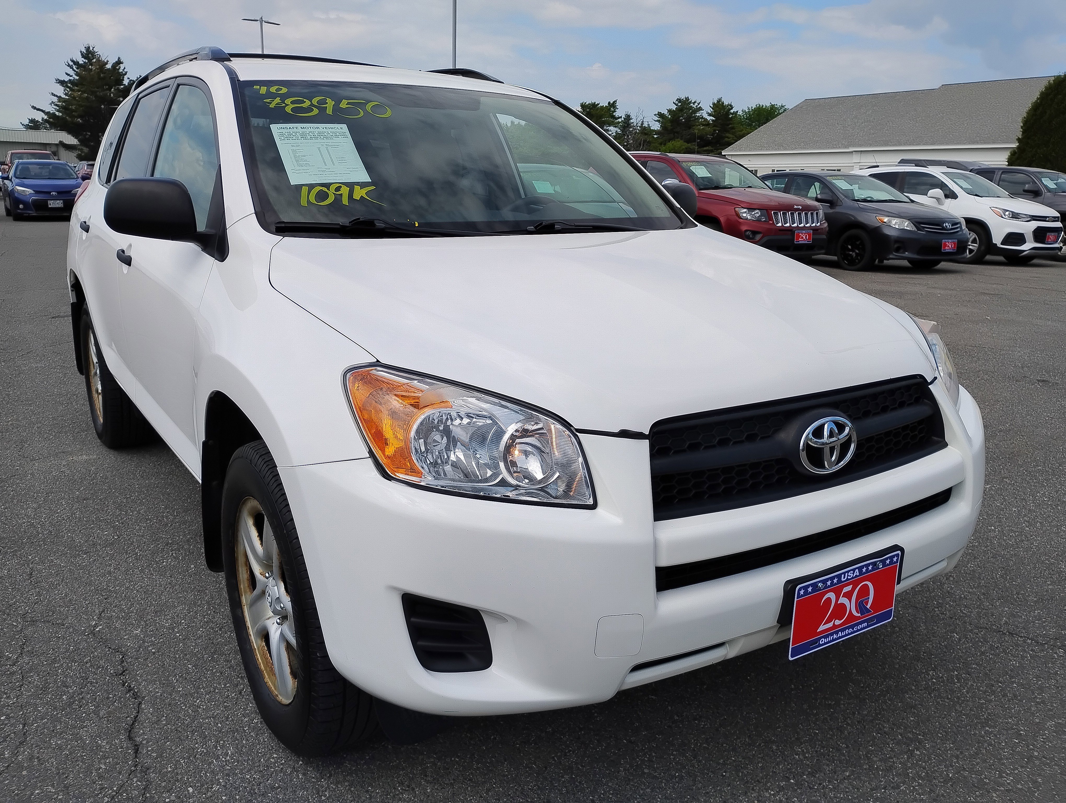 Used 2010 SUPER WHITE Toyota 4DR 4WD 4CYL 4SPD image 3