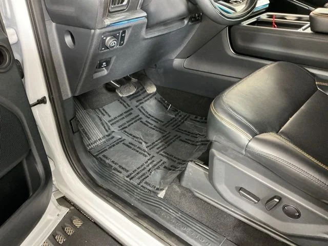 Used 2025 White Ford Tremor image 16