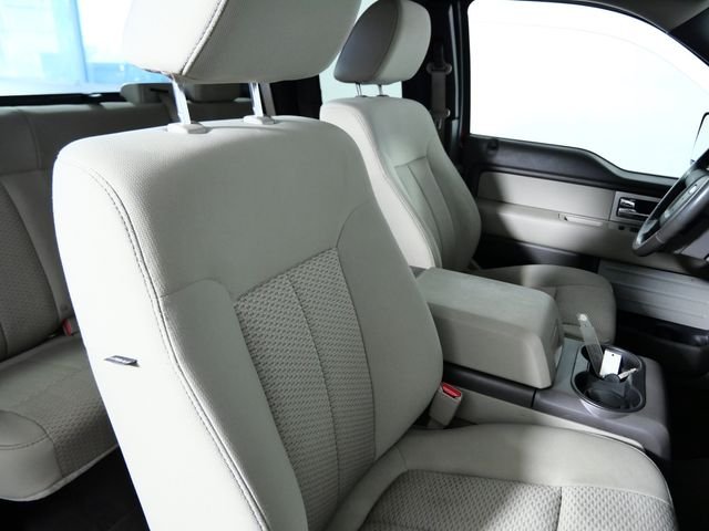 Used 2009  Ford XL image 14