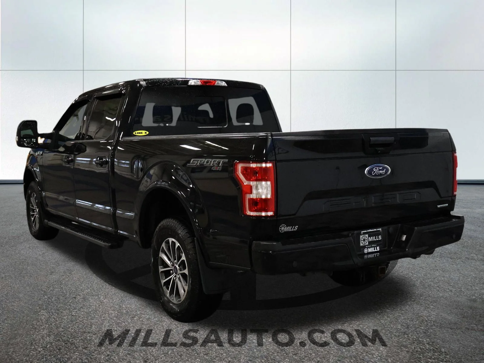 Certified Used 2018 Shadow Black Ford XLT image 5