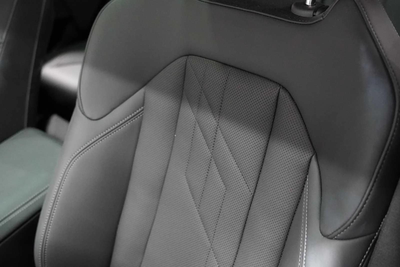 Certified Used 2026 Skyscraper Grey Metallic BMW 30 xDrive image 12