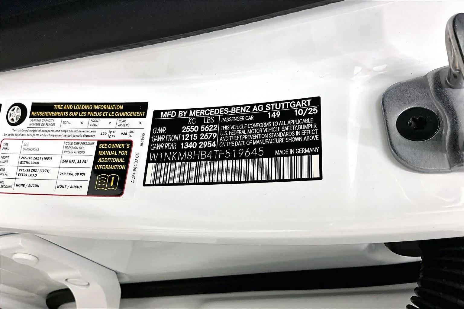 New 2026 Polar White Mercedes-Benz AMG® GLC 43 image 21