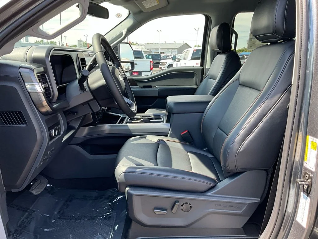 2026 Ford F-350 Super Duty Lariat - Photo 17