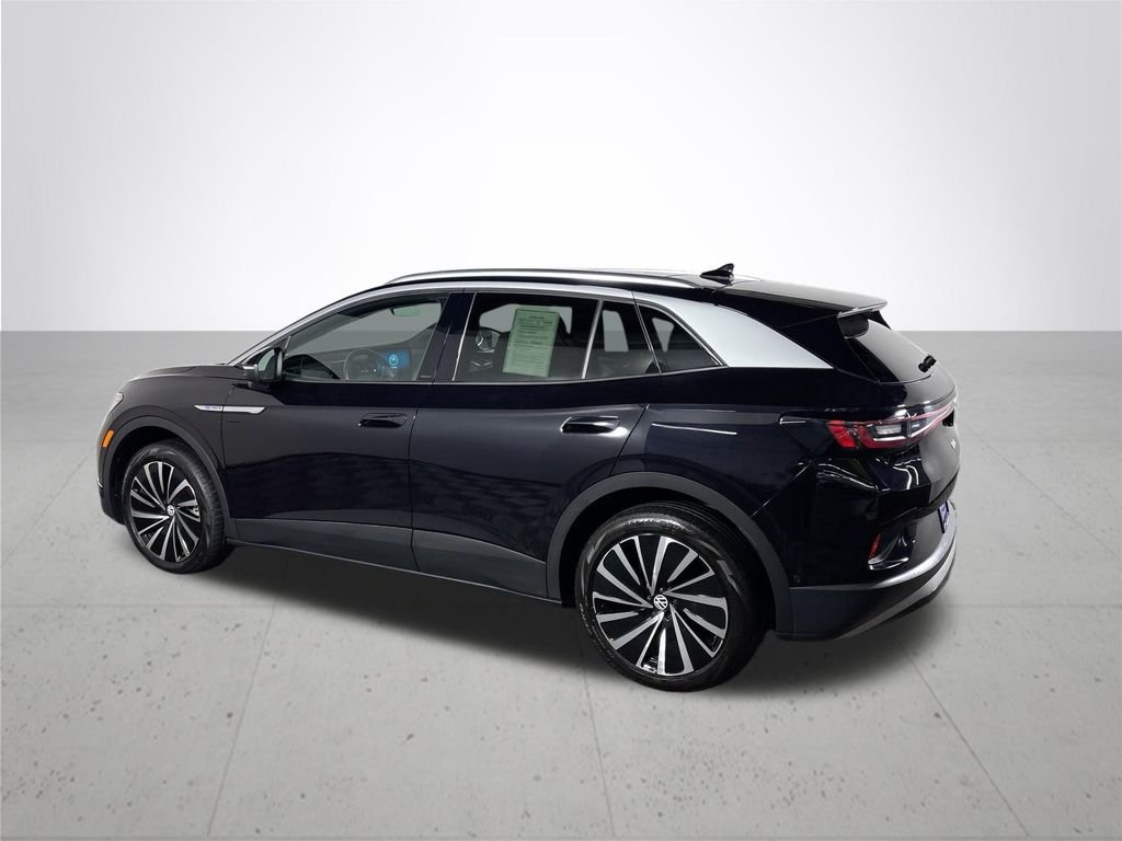 Certified Used 2023 Deep Black Pearl Volkswagen Pro S Plus image 10