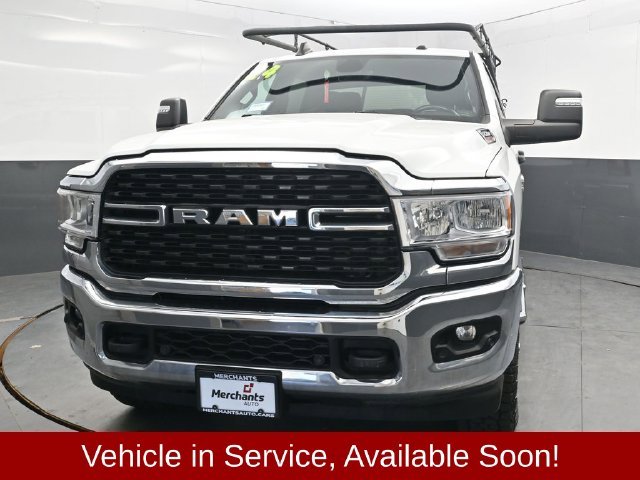 Used 2023 White Ram Big Horn image 2