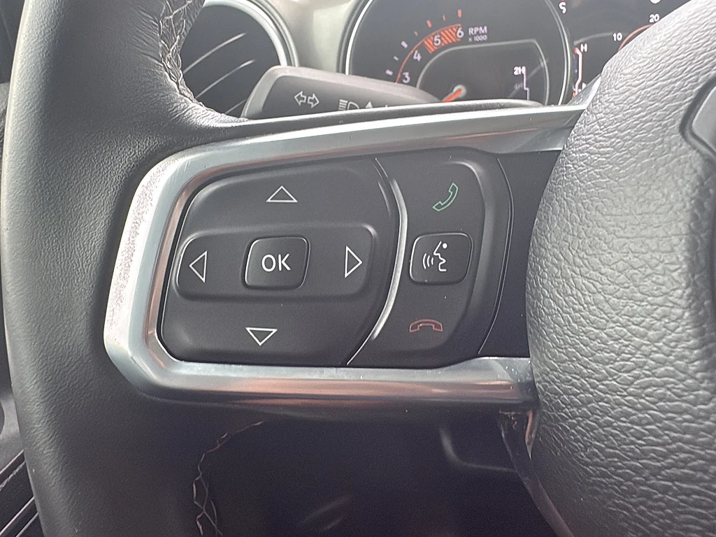 Used 2020 GREEN Jeep  image 20