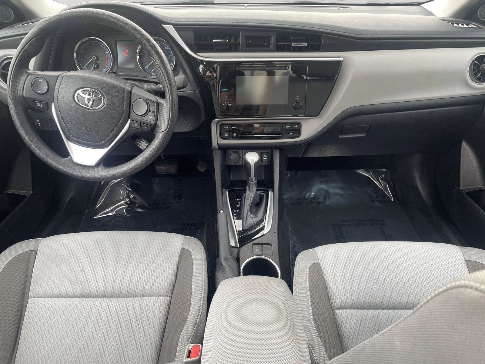 Used 2018 Barcelona Red Metallic Toyota LE image 14