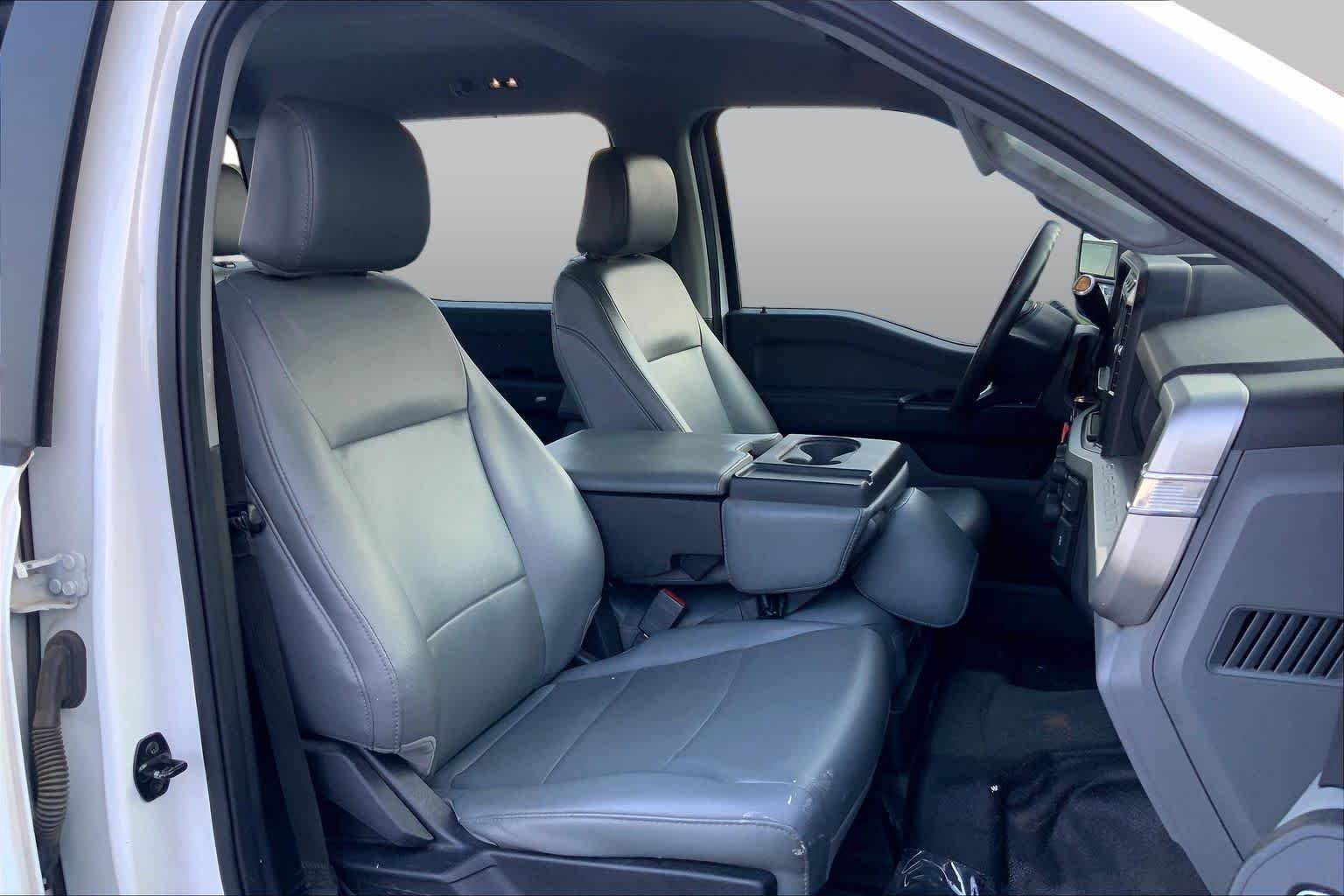 Used 2024 Oxford White Ford XL image 9