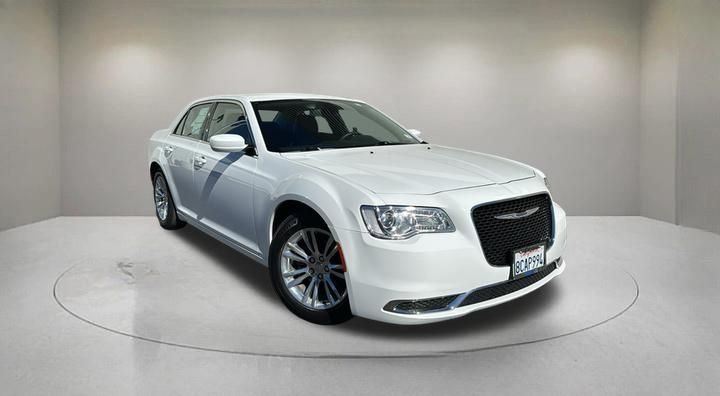 2018 Chrysler 300 Touring