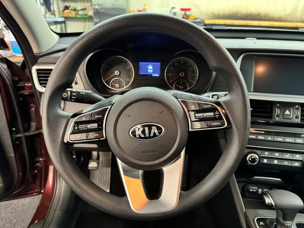 Used 2020 Purple Kia LX image 18