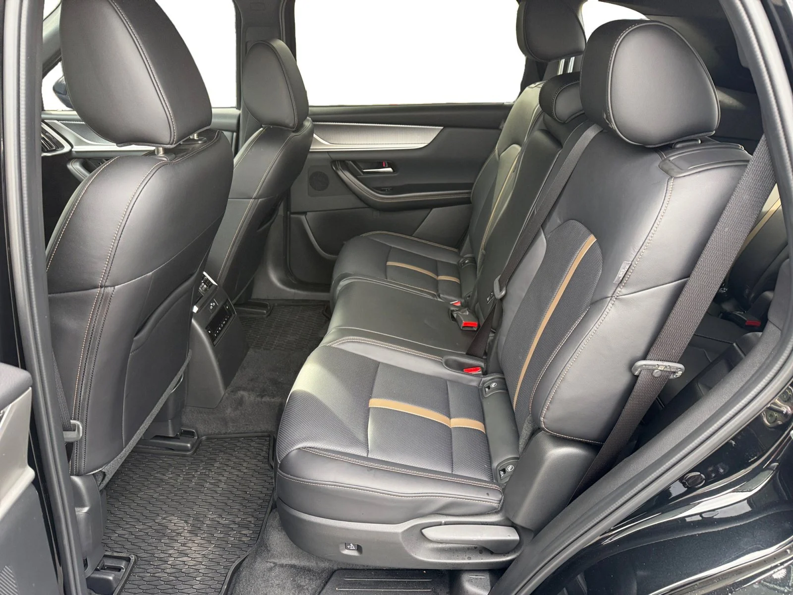 2025 Mazda CX-90 Premium Package - Photo 16