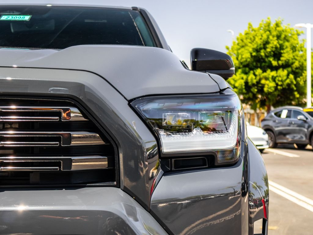Used 2026  Toyota Platinum image 4