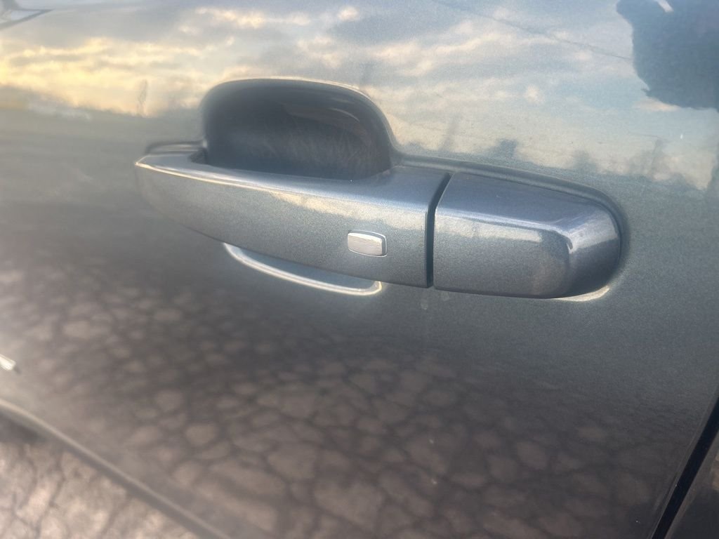 Used 2019 GMC Acadia SLE-1 with VIN 1GKKNKLA4KZ271074 for sale in Bryan, OH