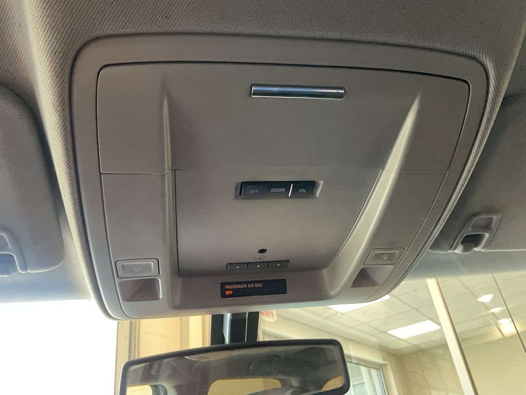 Used 2014 Silver GMC SLE image 21