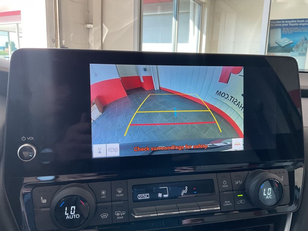Used 2025 White Toyota XLE image 27