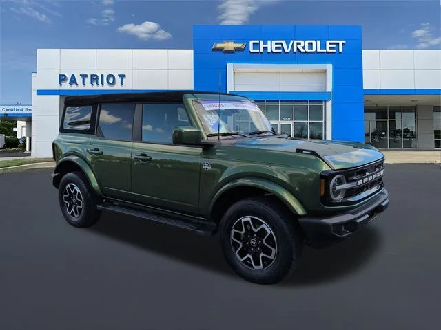 Used 2022 Green Ford Outer Banks image 4