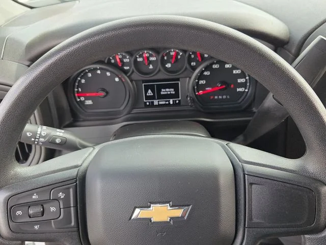 Used 2025 White Chevrolet Custom image 21