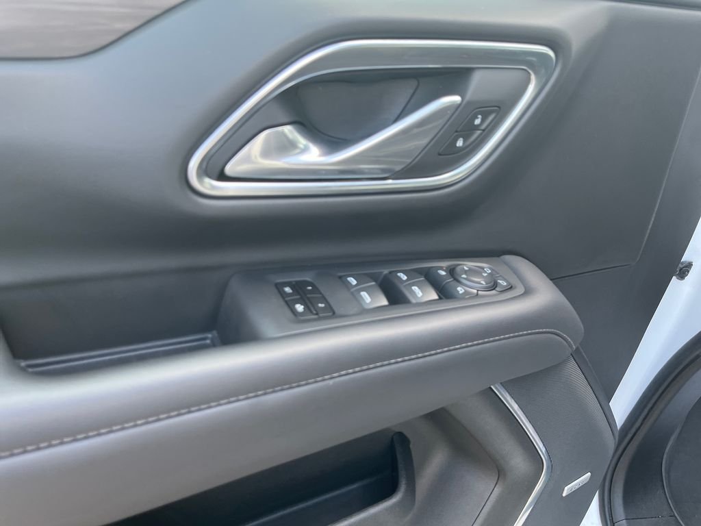 Used 2024 White Chevrolet LT image 10