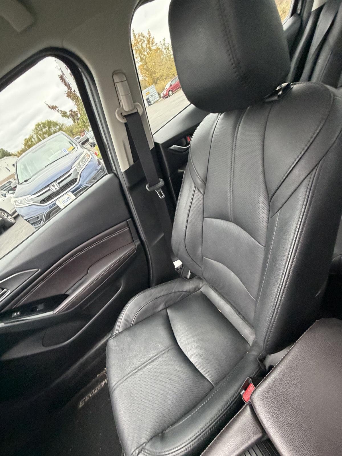 Used 2018 Machine Gray Metallic Mazda Grand Touring image 22
