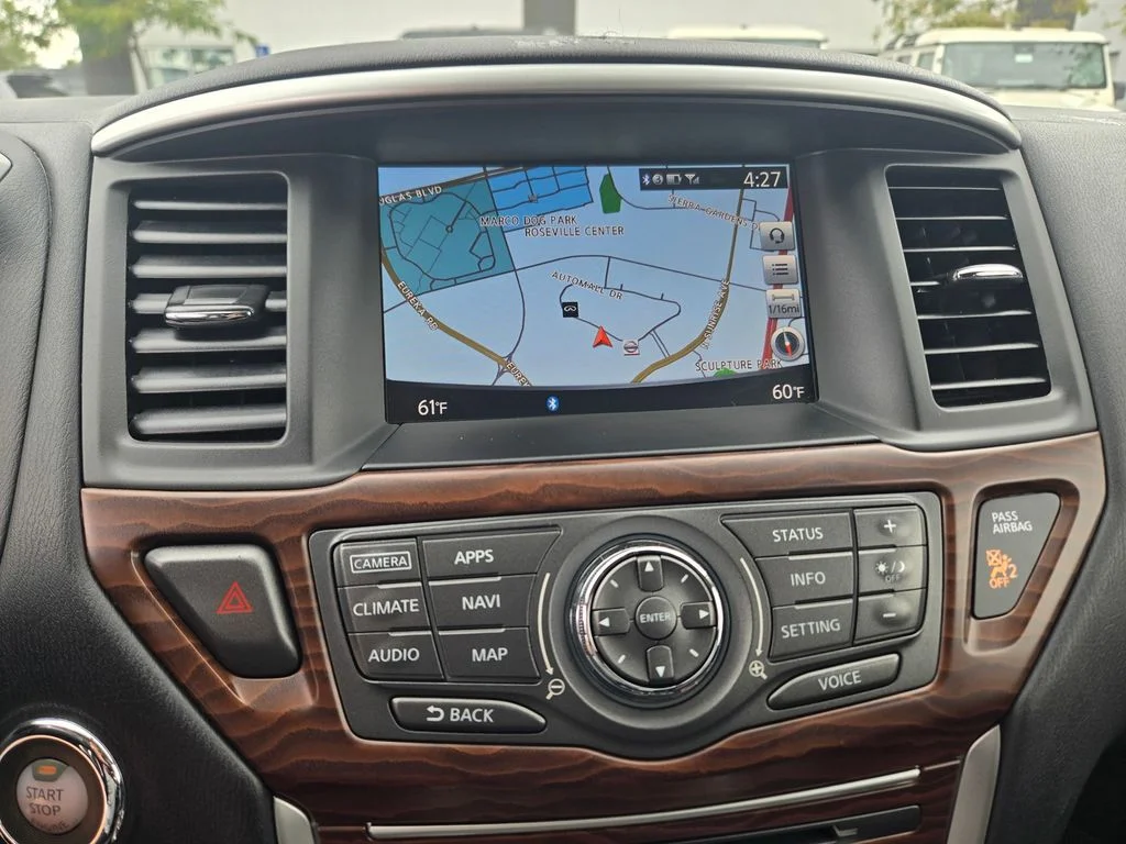Used 2017 Sandstone Nissan Platinum image 21