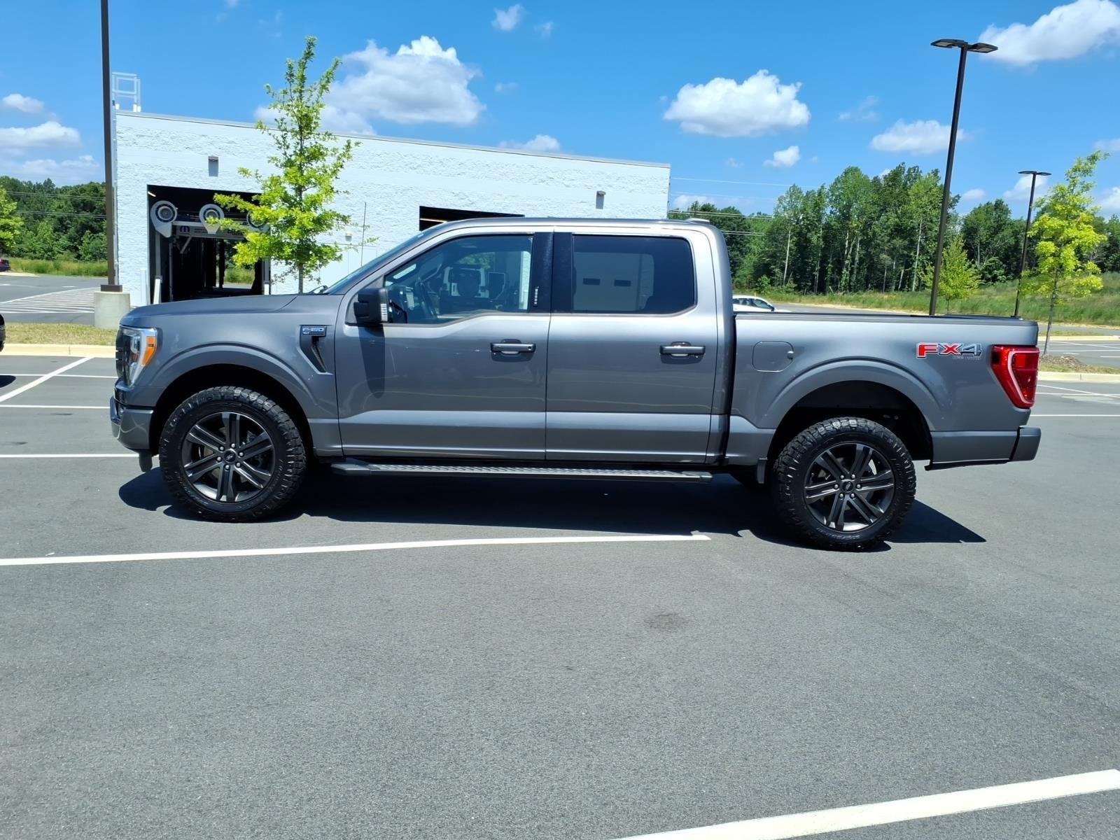 Used 2022 Carbonized Gray Metallic Ford XLT image 3