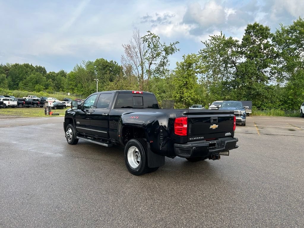 Used 2019 BLACK Chevrolet High Country image 5
