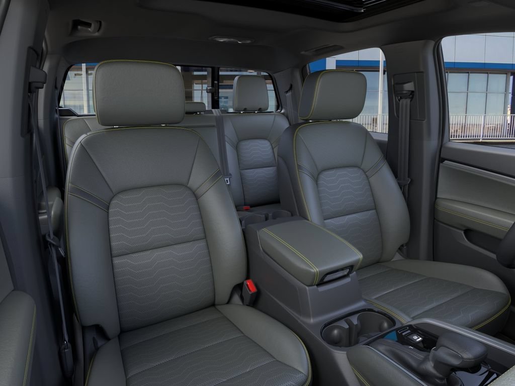 2026 Chevrolet Colorado ZR2 - Photo 16