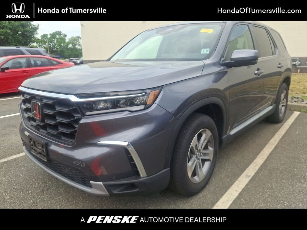 Certified Used 2025 Modern Steel Metallic Honda EX-L image 1