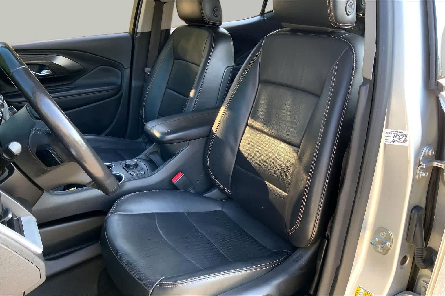 Used 2018 Quicksilver Metallic GMC SLT image 7