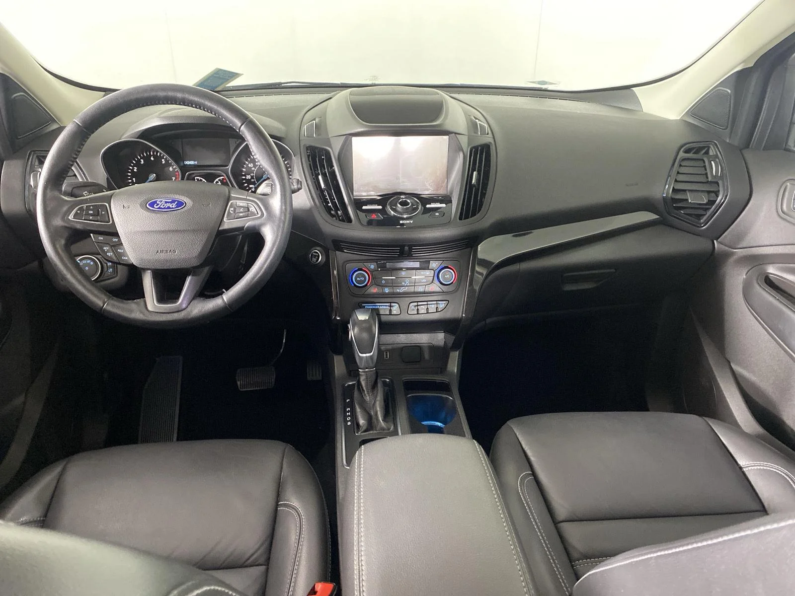 Used 2019 Ingot Silver Ford Titanium image 25