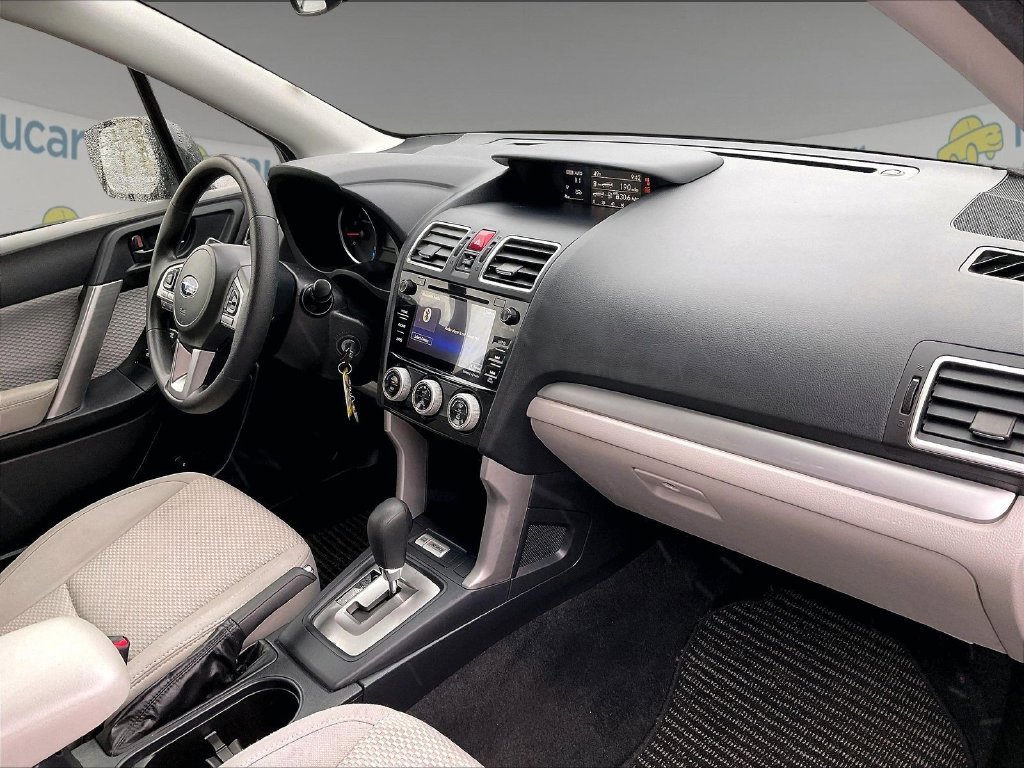 Used 2018 Gray Subaru 2.5i Premium image 14