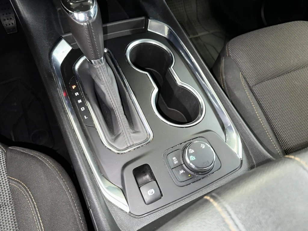 2020 Chevrolet Traverse 1LT - Photo 17