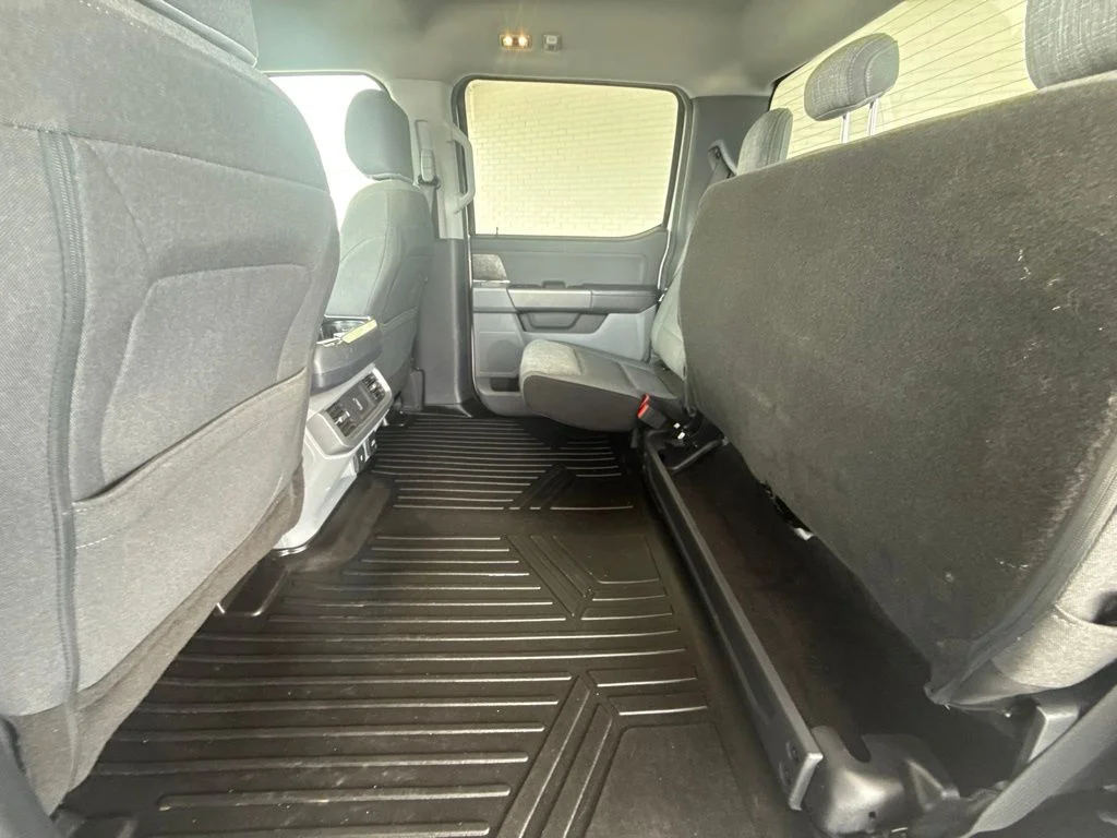 Used 2021 Oxford White Ford XLT image 32