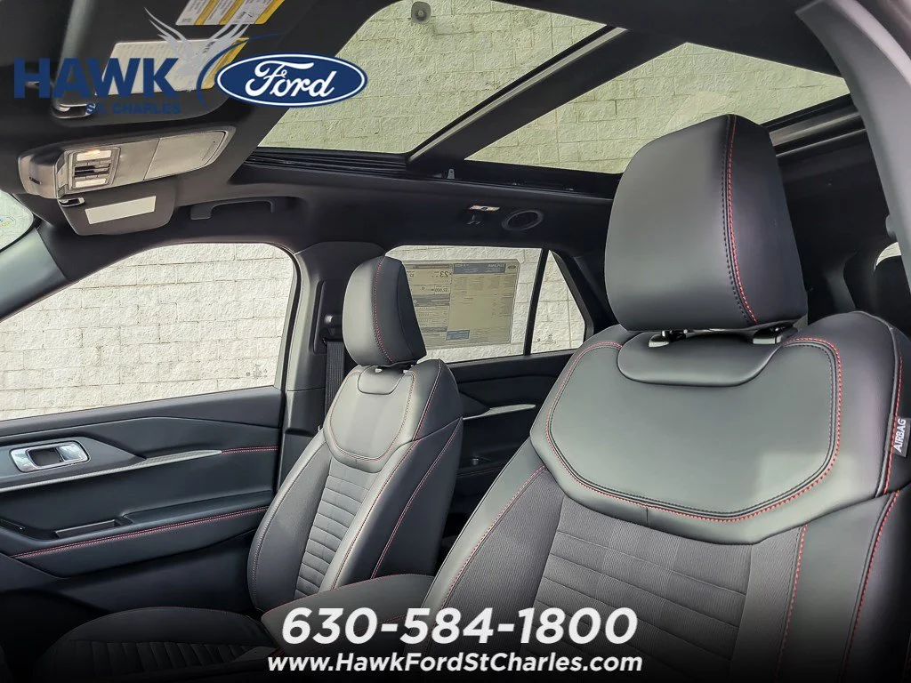 New 2027 Agate Black Metallic Ford 4DR 4WD ST-LINE image 8