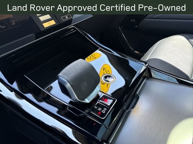 Certified Used 2025 Santorini Black Land Rover Dynamic SE image 19