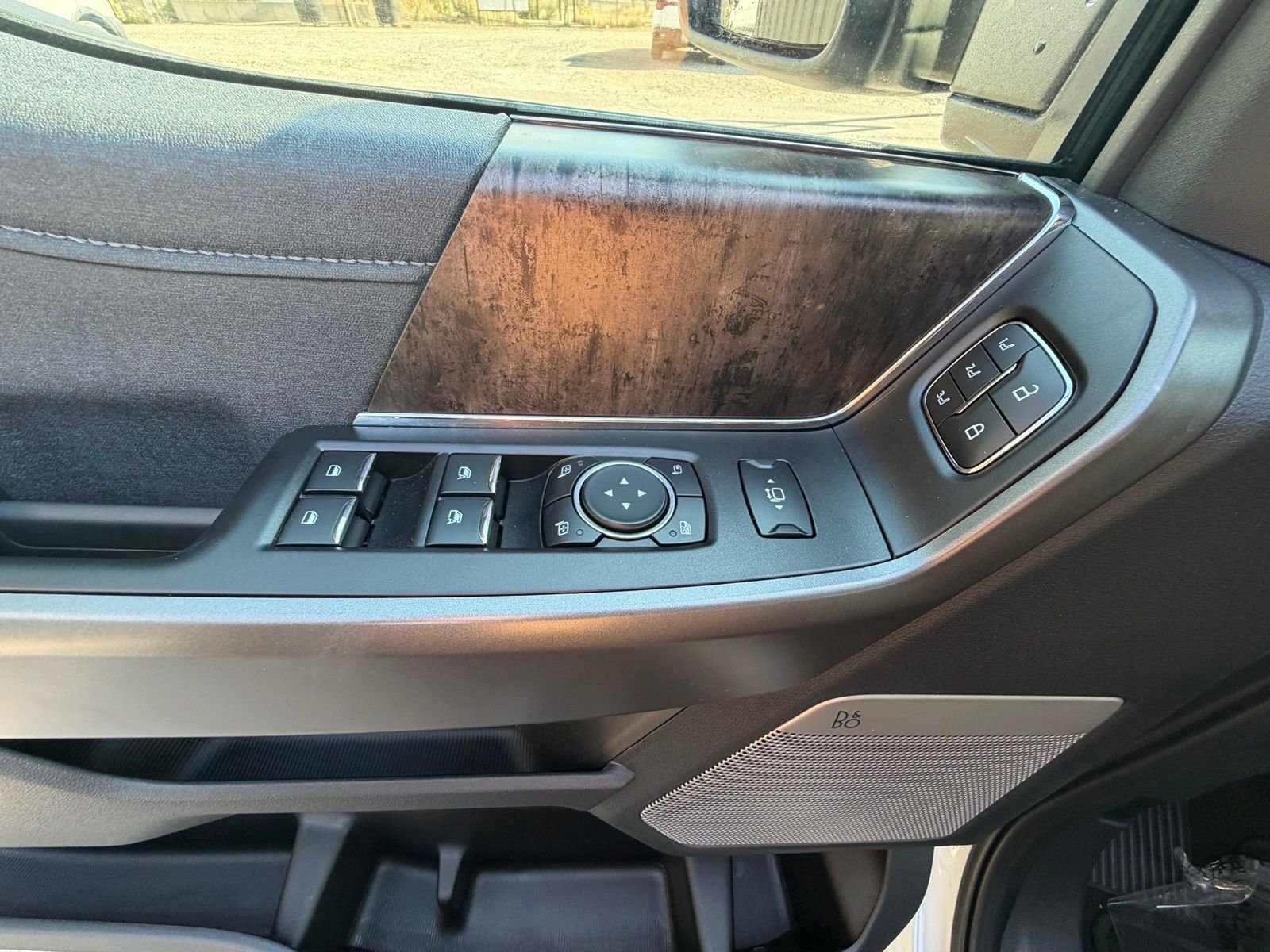 2026 Ford F-350 Super Duty Lariat - Photo 14